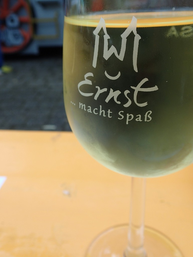 Ernst macht Spaβ…especially with a full glass of wine!