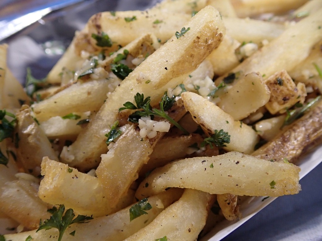 Thankfully, garlic fries at Giant's AT&T Park have NOT changed! 